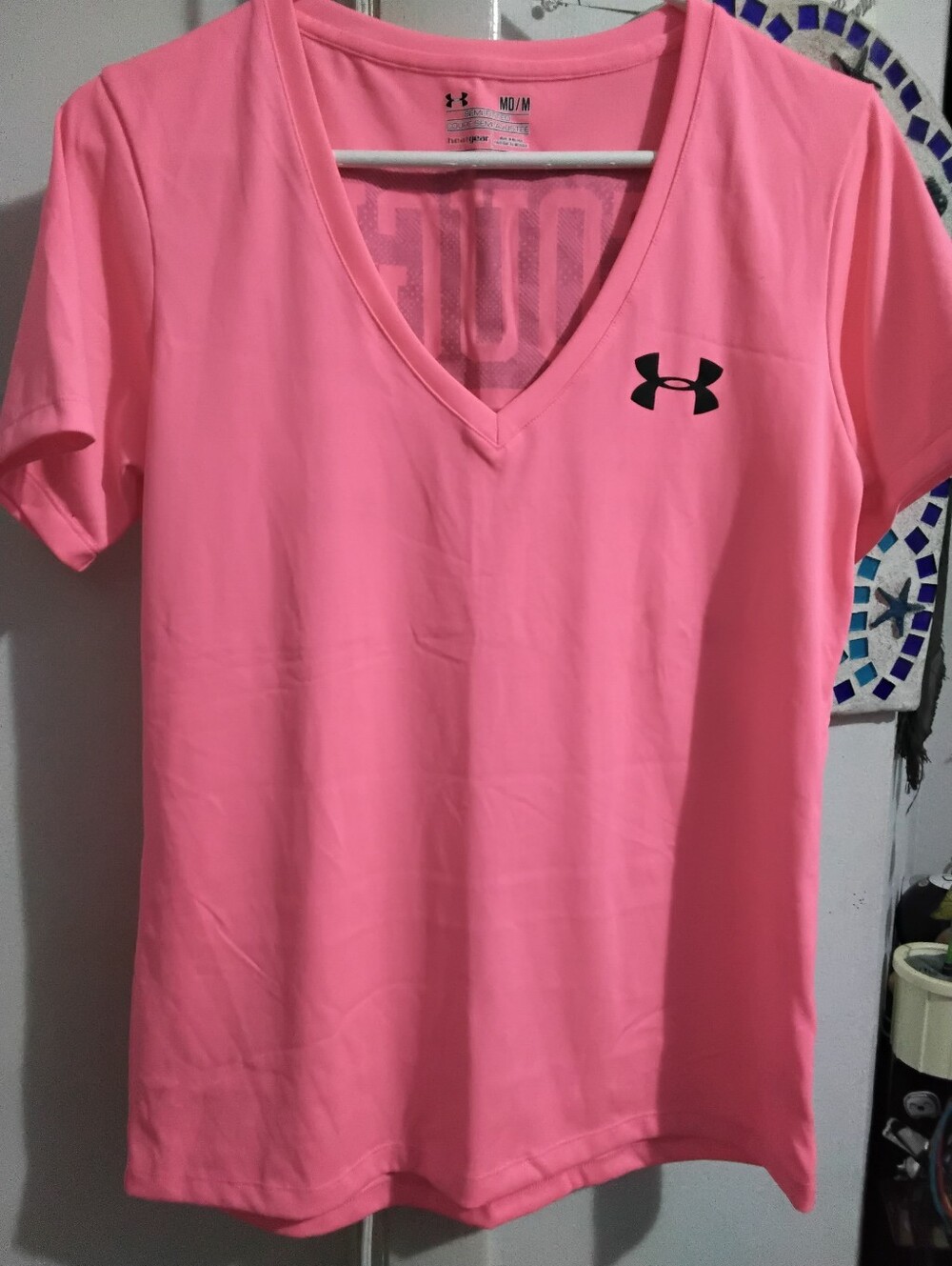 Under Armour Women's Pink V-Neck Performance T‑Shirt Sz Medium